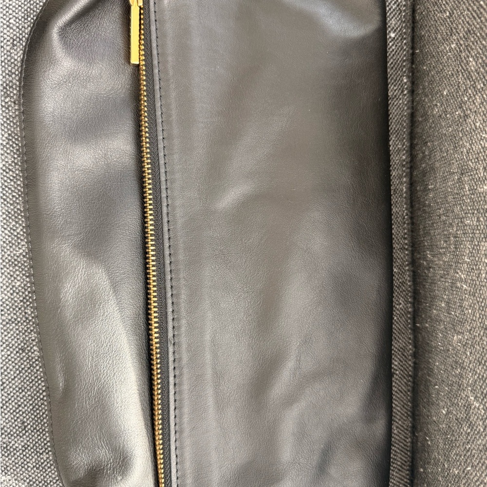 Cuyana Black Leather Clutch
